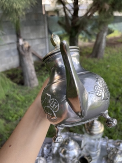 Juego de Servicio en Metal Labrado