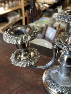 Imagen de Candelabro de Metal Labrado