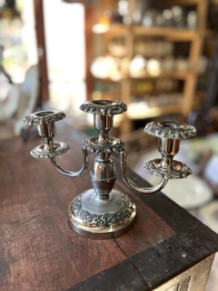 Candelabro de Metal Labrado - comprar online