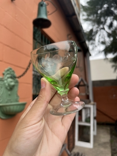 6 Copas de Vidrio Verde Talladas en internet