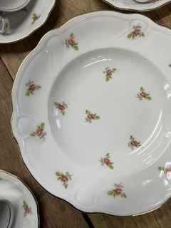 12 Platos Hondos ~ Porcelana Boulonge - Antiguedades JOE