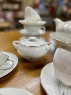 Juego de Té para 11 ~ Porcelana Japonesa en internet