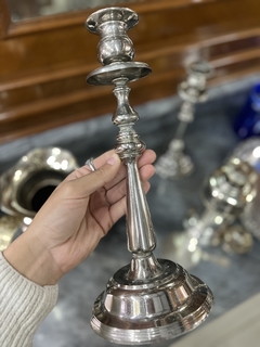Imagen de Par de Candelabros en Metal