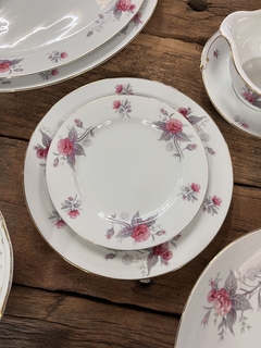Imagen de 11 Platos Playos ~ Porcelana Tsuji