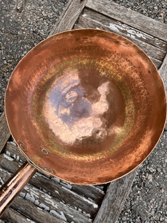 Paila de Cobre con Gran Mango de Madera