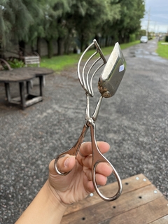 Imagen de Pinza de Metal para Servir