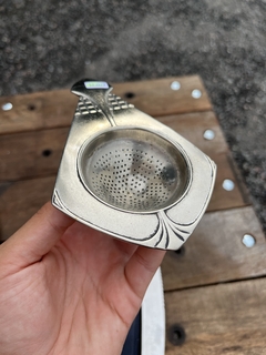 Colador de Té en Metal - comprar online