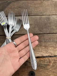 12 Tenedores Postre ~ Ac. Inox - comprar online