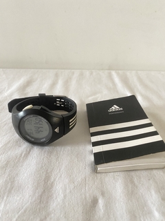 Reloj deportivo Adidas Original digital con cronómetro/alarma y luz - Mudanza2024