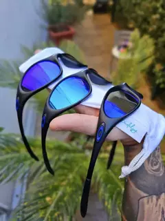 MINUTE PRETO LENTE AZUL ESCURO - comprar online
