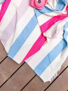 LONA PLAYERA RAYAS FUCSIA MEDIUM