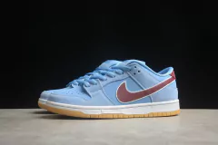 Nike SB Dunk Low PRM Phillies