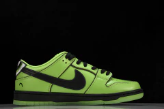 Nike SB Dunk Low x The Powerpuff Girls - Revo Sneakers