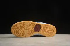 Nike SB Dunk Low PRM Phillies - Revo Sneakers