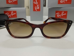 RB 2299 Lady Burbank Carey en internet