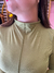 BLUSA LUNENDER GOLA ALTA E FRIZO FRONTAL na internet