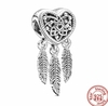 Charm Atrapasueños con Corazón y Tres Plumas Plata