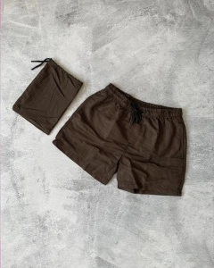 Short de baño rayado en internet