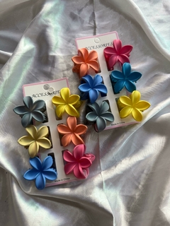 Broche flor carton x6