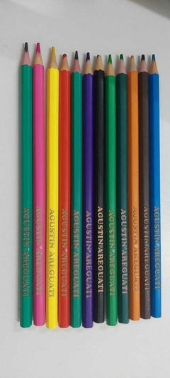 Lapices de colores grabados