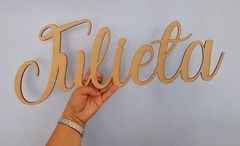 Cartel nombre Julieta en internet