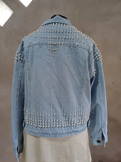Campera Bordada Artesanalmente con Perlas y Cristales - RubiDenim