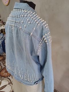Campera Bordada Artesanalmente con Perlas y Cristales - comprar online