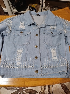 Campera Bordada Artesanalmente con Perlas y Cristales