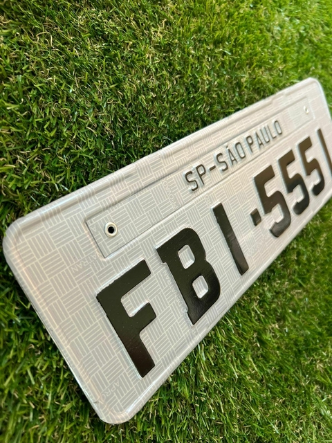 Placa Mini - 36 x 11,5 - Cinza Refletiva (Modelo Quadrado) - Letras 4 x 3,5 - comprar online