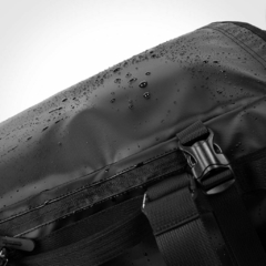 BOLSO MOCHILA WEIS DUFFLE 40 L / NEGRO en internet