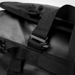 BOLSO MOCHILA WEIS DUFFLE 40 L / NEGRO - tienda online
