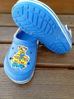 BABUCHE MINIONS na internet