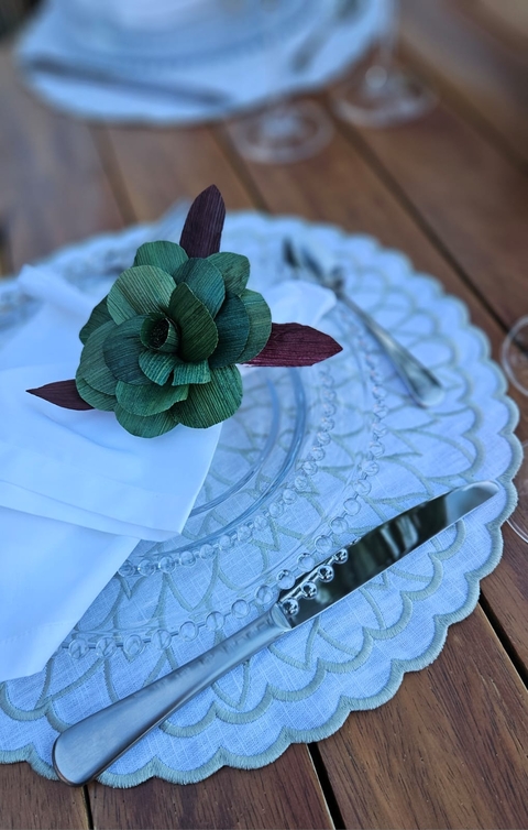 Jogo Americano em linho - Folhagens verde claro.