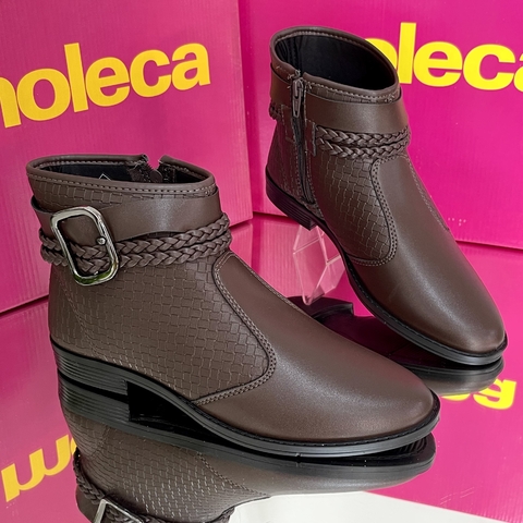 Bota rasteira moleca