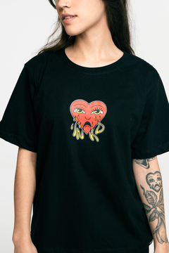 CAMISETA SAD CLÁSSICA HEART #drop2 na internet