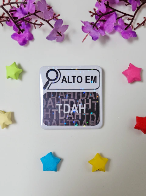 Bottom Quadrado Alto em TDAH (Transtorno do Déficit de Atenção com Hiperatividade) | holográfico