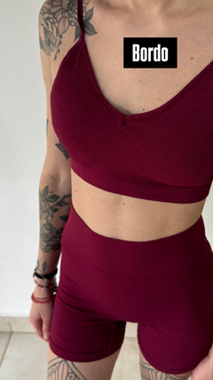 Conjunto SPORT + LESS - efvo $29.000 / transf $32.625 - comprar online