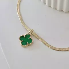 COLAR FITA TREVO FOLHEADO EM OURO 18k