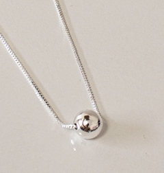 COLAR DELICADO BALL. - comprar online