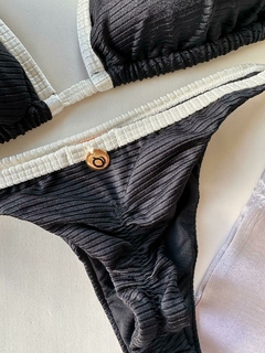 CONJUNTO JABUTICABA - TOP DE CORTININHA E CALCINHA DE AMARRAR - Peach Moda Praia