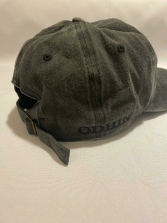 Gorra vintage negra en internet