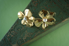 Aritos Flor con perla - KCZ Mimo Style