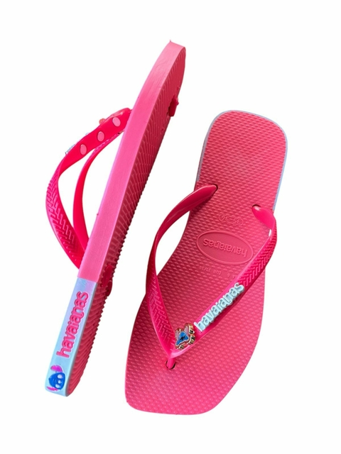 Chinelo Feminino Adulto Havaianas Traseirinha Stitch Com Piercing - Pink - comprar online