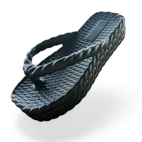 Chinelo Feminino Adulto Marrocos 4 Tranças Bico Quadrado Nuvem EVA - Preto - comprar online