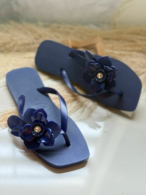 Chinelo Feminino Adulto Pétala Bico Quadrado - Azul - comprar online