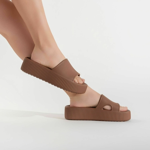 Slide Plataforma EVA Nuvem Feminino Adulto Haley - Marrom - comprar online