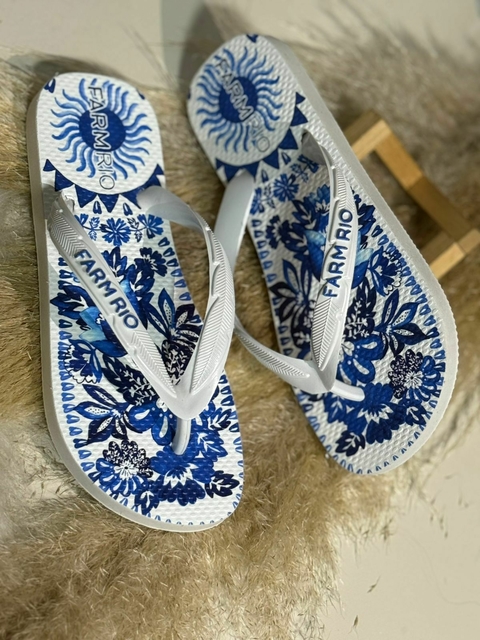 Chinelo Femininino Adulto Havaianas Farm Rio - comprar online