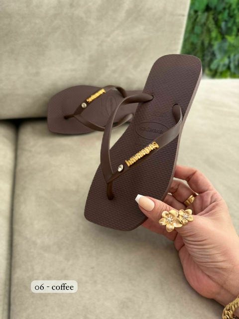 Chinelo Feminino Adulto Havaianas Ponto de Luz - Coffe - comprar online