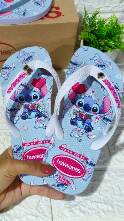 Chinelo Havaianas Feminino Adulto Tira Stitch com Pingente - Sola Branca - Tira Branca - (cópia) - comprar online