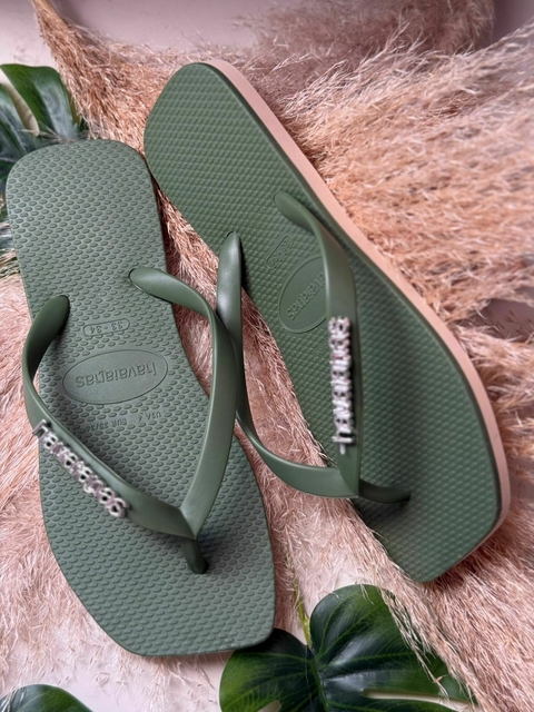 Chinelo Feminino Adulto Havaianas Sol e Areia - Verde Militar/Rosa - comprar online